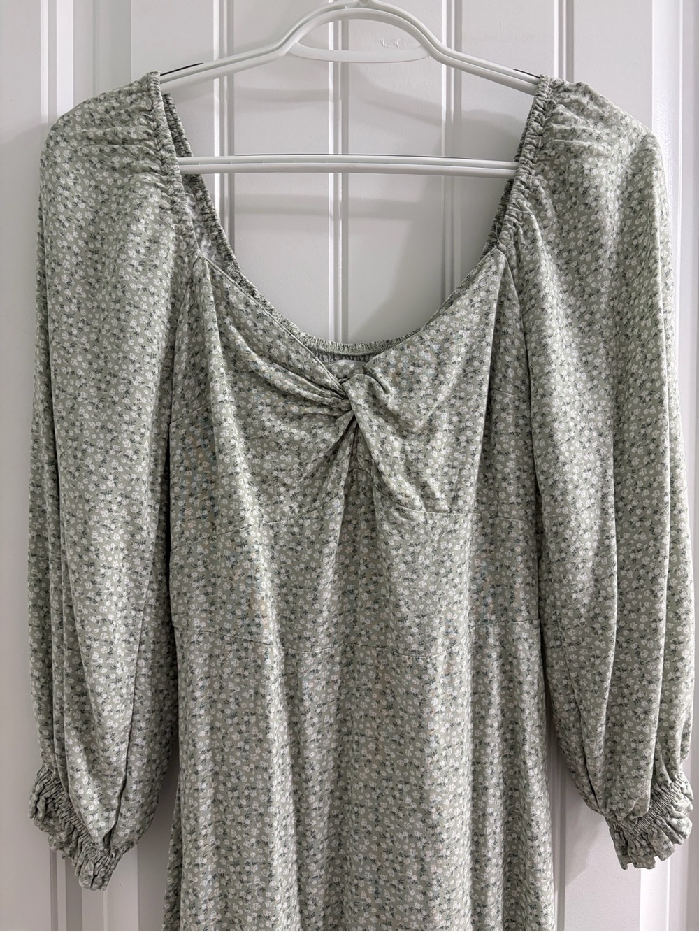 Hollister Sage Floral Long-Sleeve Knot-Front Dress Sz XS Cottagecore Prairie - Picture 4 of 10